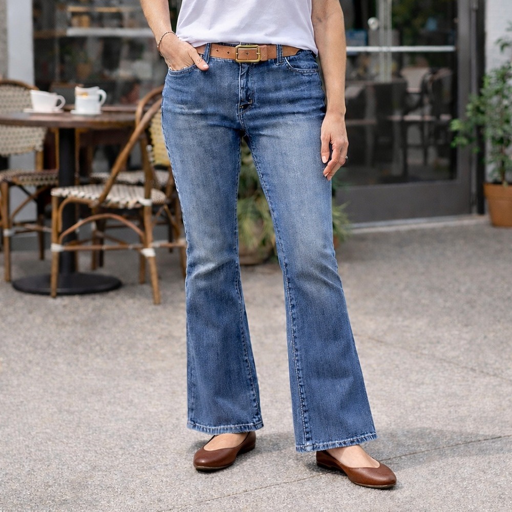 Gap Long and Lean Flare Jeans Medium Wash Bootcut Stretch Denim Y2K Women's 12 L